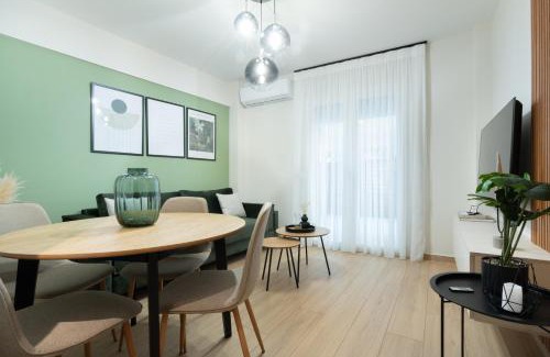 Thessaloniki Apartment | GatheringThess- The backyard