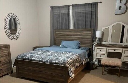 Beaumont House | Gator Dreams Lodge/Gator Park