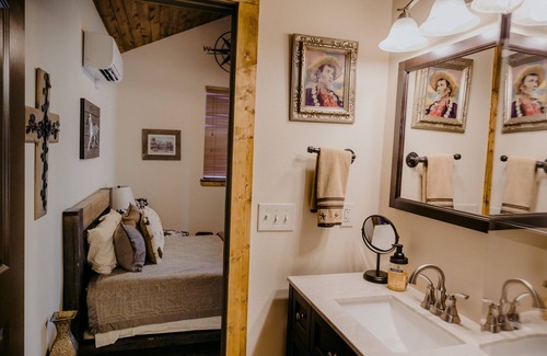 Dripping Springs House | Gaucho Room- Estable Building - Asante Lodging & Events