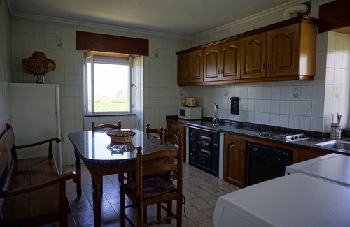 Campos y Salave Apartment | GAYOL 1 HOUSE, WITH BARBECUE AND NEAR THE PORCÍA BEACH