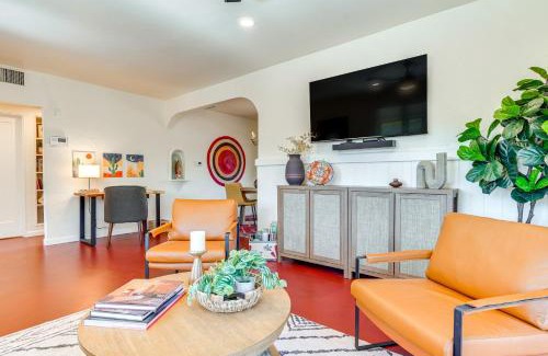 La Madera House | Gazebo, Patios and Grill Colorful Tucson Retreat!