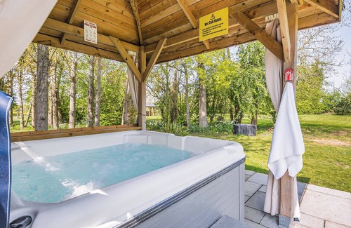 Bungay Cottage | 7 bedroom accommodation in Ilketshall St Margaret near Bungay
