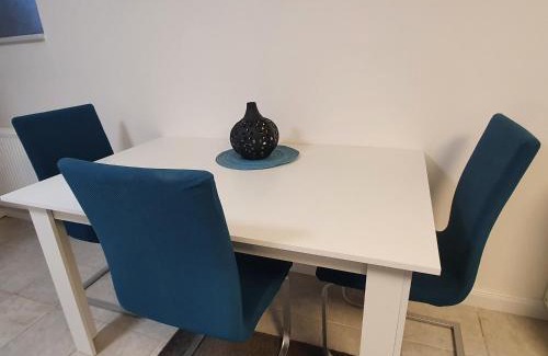 Bordesholm Apartment | Gemütlich ruhig und zentral durch Bahnhof