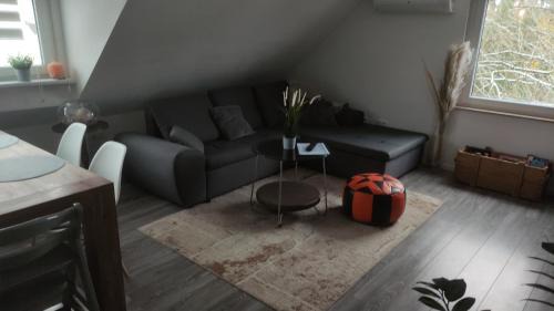 Burgthann Apartment | Gemütliche 5Pers Ferienwohnung "Am Steinbach" Nähe Nürnberg Ruhig und gute Anbindung