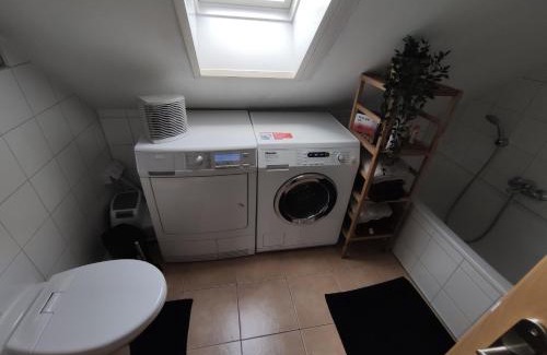 Burgthann Apartment | Gemütliche 5Pers Ferienwohnung "Am Steinbach" Nähe Nürnberg Ruhig und gute Anbindung