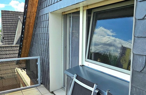 Dortmund Apartment | Gemütliche 60qm DG-Wohnung mit Balkon in Dortmund