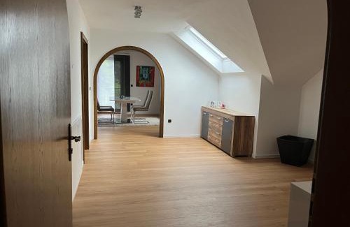 Thierhaupten Apartment | Gemütliche 90qm Wohnung am Waldrand