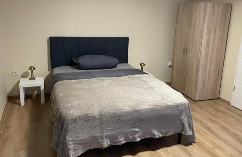 Vechelde Apartment | Gemütliche Appartement 5 - mit Küche und Bad zur Eigennutzung -Schuster Homes-