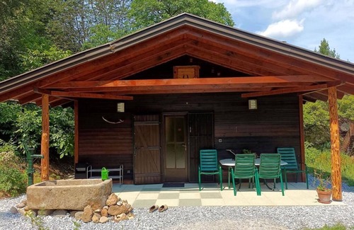 Muenichreith-Laimbach Apartment | Gemütliche Berghütte Direkt am Waldrand