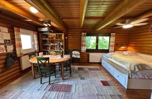 Judenau Ski Chalet | Gemütliche Blockhütte in Wiennähe