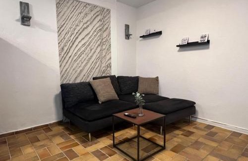 Brohl-Lutzing Apartment | Gemütliche EG-FeWo im Haus zur Vulkaneifel in Brohl