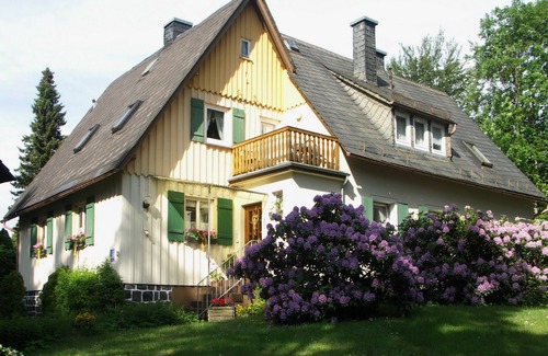 Bad Steben Apartment | Gemütliche Ferienwohnung (33qm) mit Brötchenservice in Nähe von Bad Steben