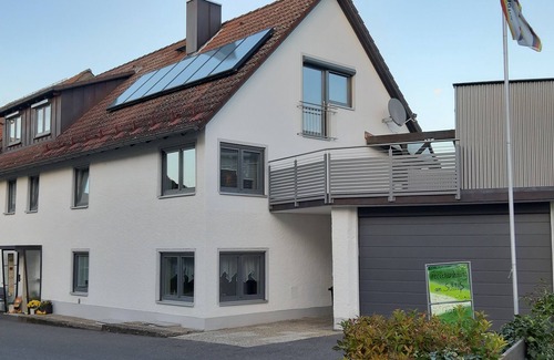 Koenigstein Apartment | Gemütliche Ferienwohnung (67m2) für 4 Pers. in Kürmreuth