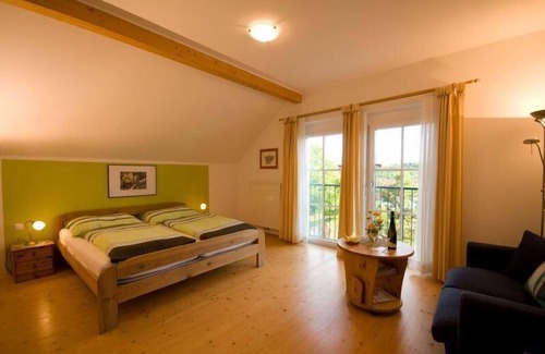 Stratzing Apartment | Gemütliche Ferienwohnung für bis zu 4 Personen