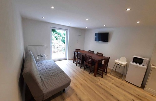 Guenzburg Apartment | Gemütliche Ferienwohnung für bis zu 6 Personen