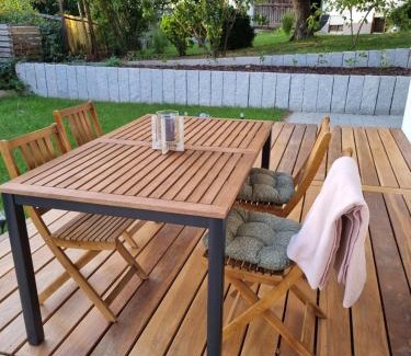 Burgthann Apartment | Gemütliche Premium Ferienwohnung mit Terrasse nähe S-Bahn