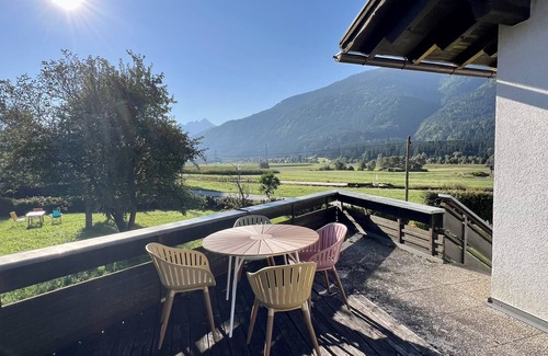 Kirchbach Apartment | Gemütliche und Ruhige Ferienwohnung mit Tollem Ausblick