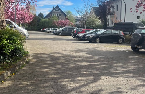 Oberwinter Apartment | Gemütliche Unterkunft Zentral in Oberwinter mit Balkon