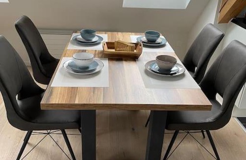 Altstetten Apartment | Gemütliche & zentrale Wohnung in der Stadt Zürich
