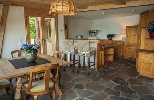 Sigriswil Ski Chalet | Gemütliches Chalet mit Panoramasicht auf See und Berge