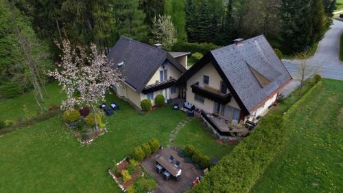 Wolfsberg House | Gemütliches Ferienhaus am Waldrand