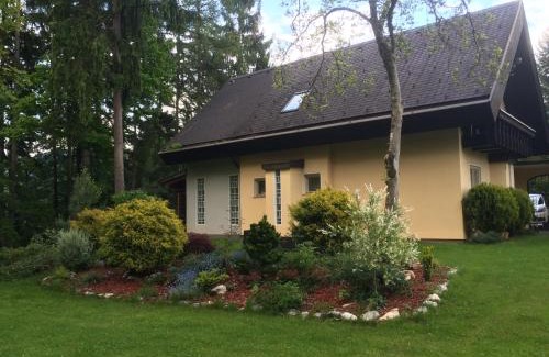 Wolfsberg House | Gemütliches Ferienhaus am Waldrand