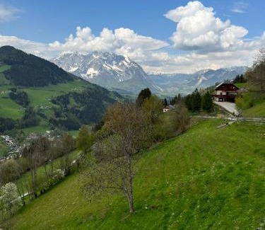 Donnersbach Apartment | Gemütliches Häuschen "Bergblick Hollnhof" lädt zum verweilen ein