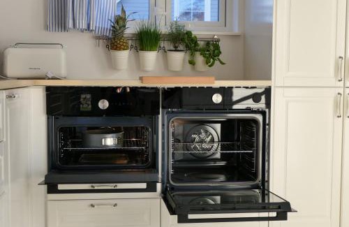 Wiek House | gemütliches Haus mit Kamin, Sauna, Garten und Terrasse - Haus Schwedentraum