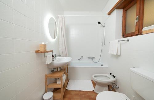 Ponte Tresa Apartment | Gemütliches Seeblick-Studio