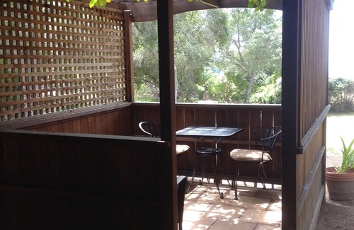 Carmel Apartment | Gem of an apartment with craftsman touches in a very lovely setting