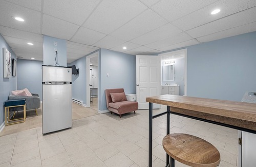 Central Business District Apartment | Gem Studio, Best value in Downtown Worcester