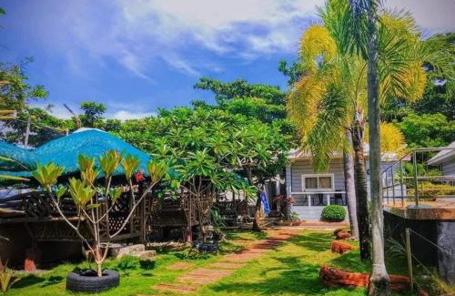 Luzon Hotel | Gems Crystal Blue Resort