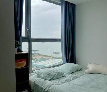 District 7 Apartment | GenBee Harbour View - Infinity swiming pool