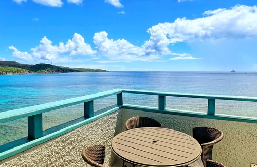 Bolongo Bay Condo | Generator! 4BR remodeled, w/BEACH and 3 POOLS!