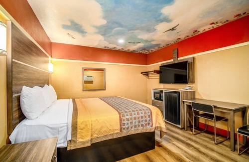 Inglewood Hotel | Geneva Motel