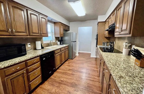 Lubbock House | Geneva's House - 3BR/2BA - Family Friendly