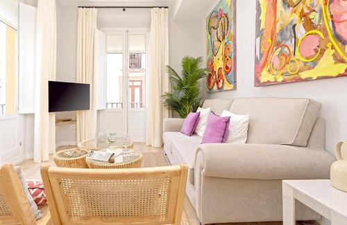 San Lorenzo Apartment | Genteel Home Conde de Barajas