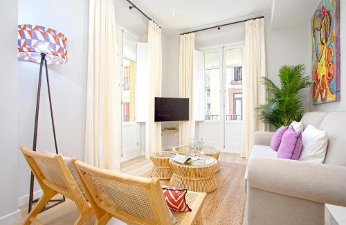 San Lorenzo Apartment | Genteel Home Conde de Barajas