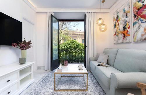 Museo Apartment | Genteel Home Plaza del Museo