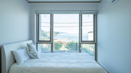 Sibang-ri House | Geojae Amor Family Pension