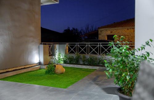 Vonitsa Apartment | George luxury stone apartment