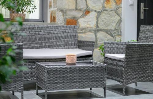 Vonitsa Apartment | George luxury stone apartment