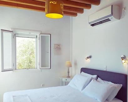 Vathi Apartment | George's Seaside Apartments Sifnos
