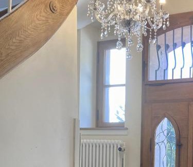 Gundeldingen House | Georgian Guest Rooms