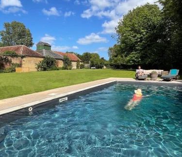 West Chinnock House | Georgian Home with Heated Swimming Pool