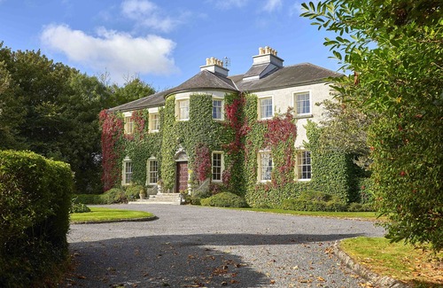 Headford House | Georgian Stately Home on Private Lake, idyllic setting, close to Galway City