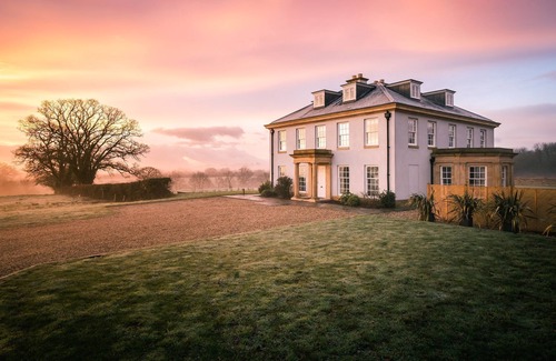 South Cheriton House | Georgian style mansion sleeps 16-18