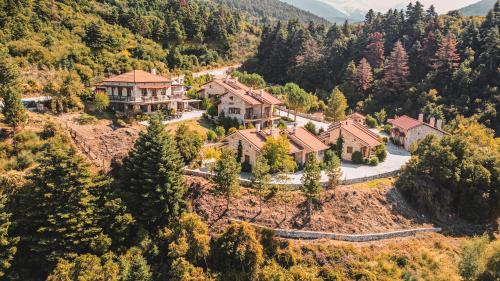 Kalavrita Hotel | Georgio's V Chalet Kalavrita