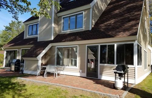 South Down Shores House | Georgous gated community with private beach, docks, openspace and walking trails