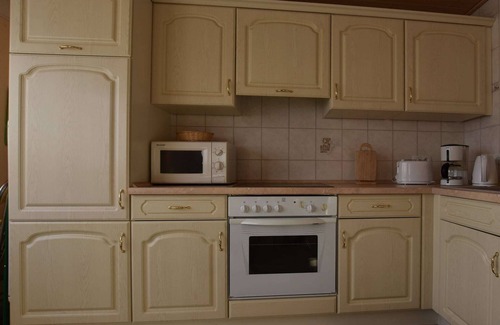 Kroepelin Apartment | Geräumige Ferienwohnung mit Garten in Brusow